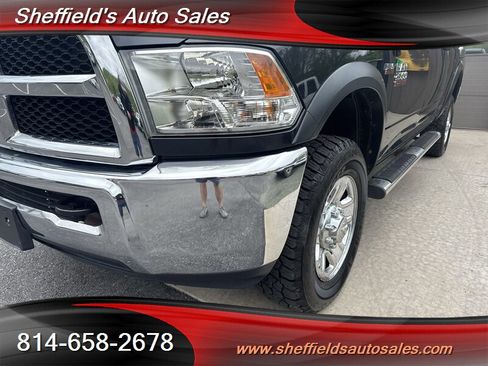 Used 2018 RAM 2500 Tradesman w/ Chrome Appearance Group AWD/4WD image 13