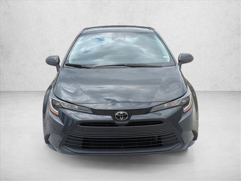 Used 2024 Toyota Corolla LE FWD image 2