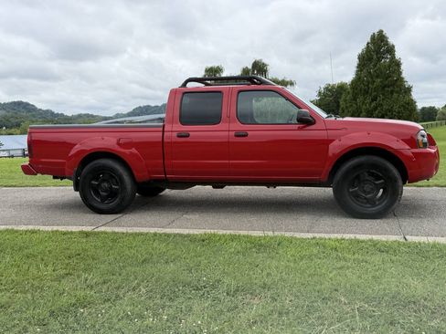 Used 2002 Nissan Frontier SVE AWD/4WD image 12
