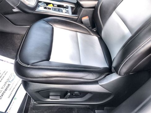 Used 2023 Ford Explorer XLT w/ Equipment Group 202A image 12