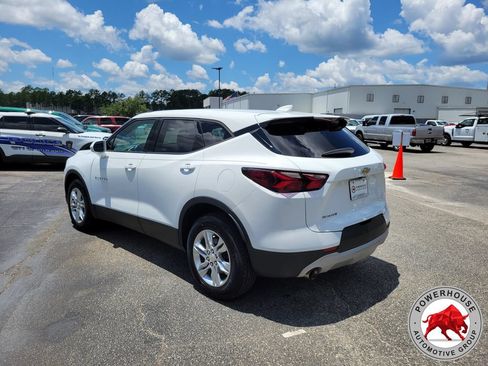 Used 2020 Chevrolet Blazer LT FWD image 3