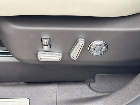 New 2026 Lincoln Nautilus Black Label image 15