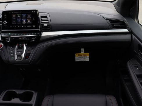 New 2026 Honda Odyssey Sport-L image 17