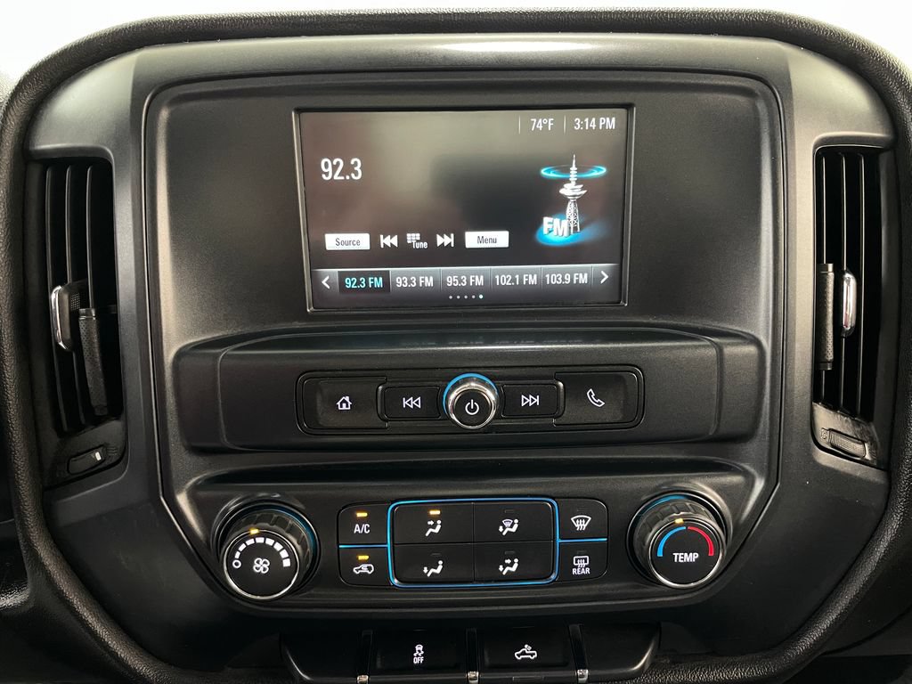 Used 2017 Chevrolet Silverado 1500 Custom w/ Custom Convenience Package AWD/4WD image 27