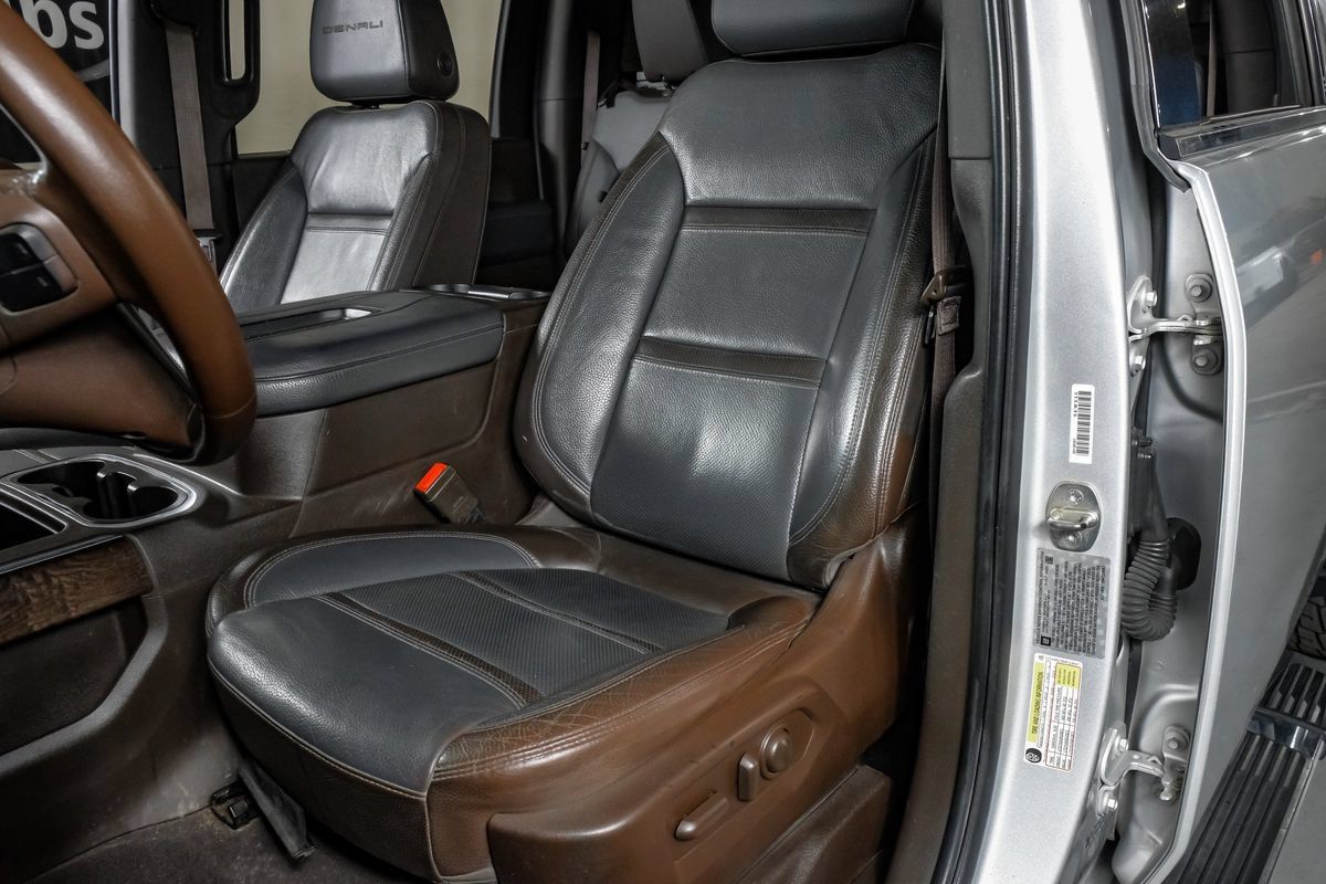 Used 2021 GMC Sierra 2500 Denali w/ Denali Ultimate Package AWD/4WD image 28