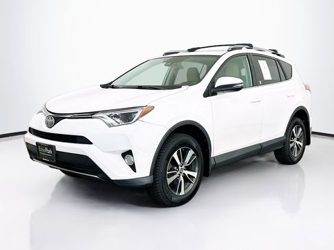 Used 2017 Toyota RAV4 XLE w/ All Weather Liner Package AWD/4WD image 3