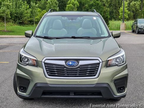 Used 2019 Subaru Forester Premium AWD/4WD image 4