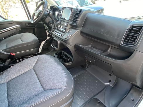Used 2025 RAM ProMaster 2500 w/ U-Haul Equipment Group image 20