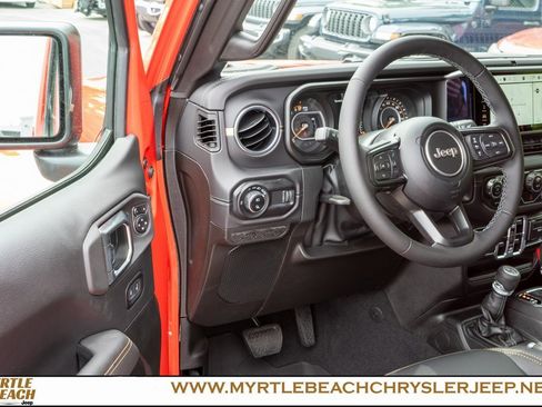 New 2025 Jeep Gladiator Sport w/ Premium Package image 15