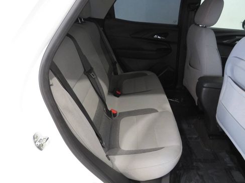 Used 2022 Chevrolet TrailBlazer LS FWD image 12