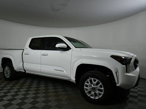 New 2026 Toyota Tacoma SR5 image 9