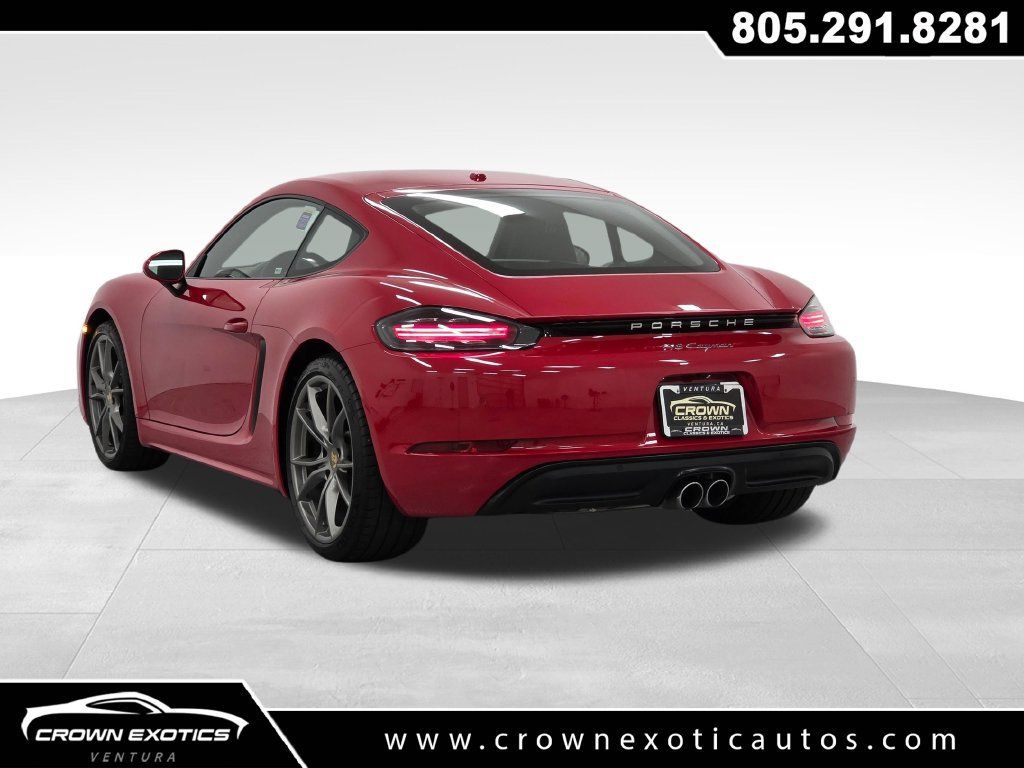 Used 2024 Porsche 718 Cayman RWD image 5