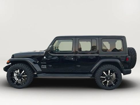 Used 2020 Jeep Wrangler Unlimited Sahara image 6