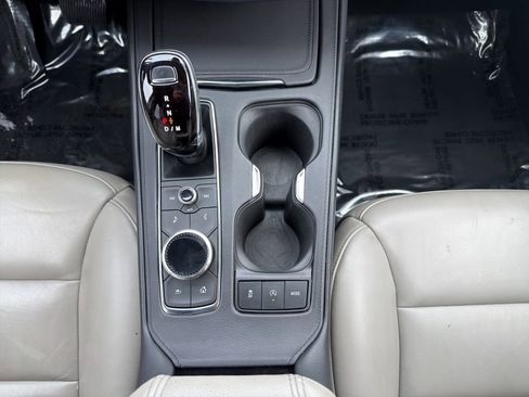 Used 2023 Cadillac XT4 Premium Luxury image 19