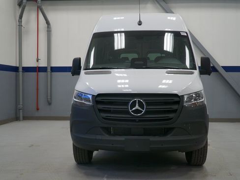 New 2026 Mercedes-Benz Sprinter 2500 image 2