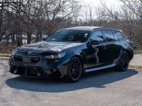 Used 2025 BMW M5 Touring w/ M Driver's Package image 7