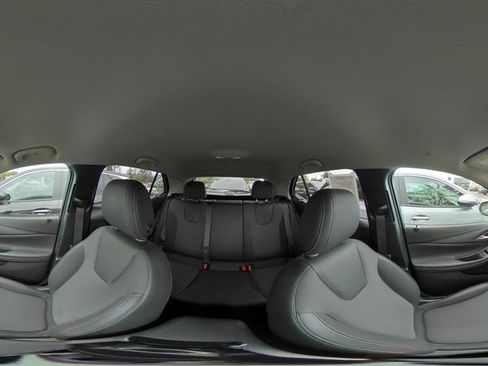 Used 2025 Buick Encore GX Preferred AWD/4WD image 42