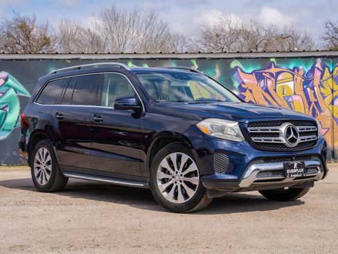 Used 2017 Mercedes-Benz GLS 450 4MATIC image 2