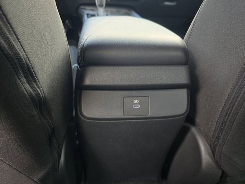 Used 2026 Nissan Sentra SV w/ SV Convenience Package FWD image 25