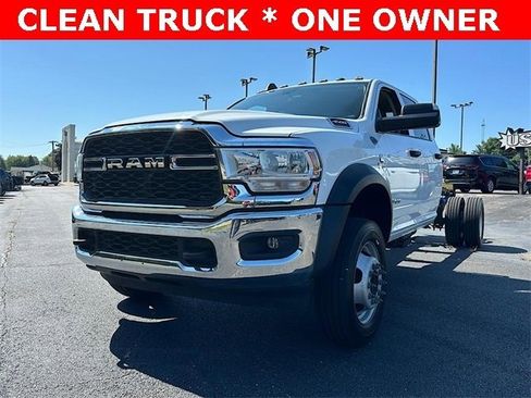 Used 2020 RAM 4500 Tradesman w/ Chrome Appearance Group image 3