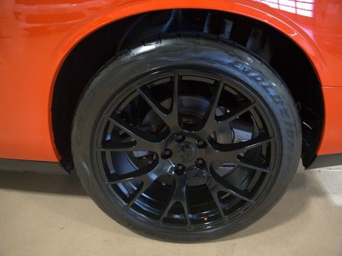 Used 2009 Dodge Challenger R/T image 29