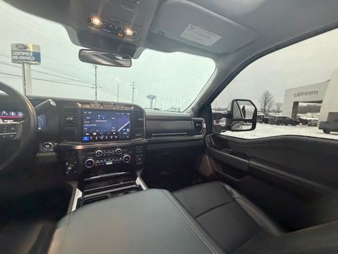 Used 2023 Ford F350 Lariat w/ Chrome Package image 16