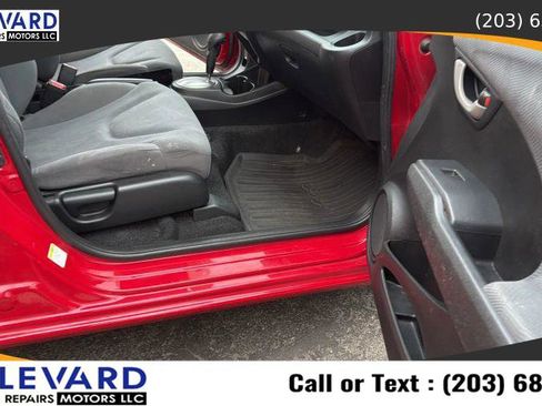 Used 2012 Honda Fit image 32