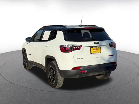 Used 2025 Jeep Compass Trailhawk AWD/4WD image 9