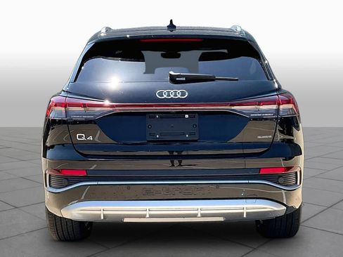 Used 2023 Audi Q4 e-tron Prestige AWD/4WD image 4