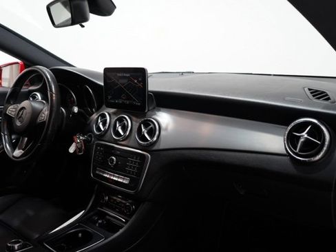 Used 2018 Mercedes-Benz CLA 250 4MATIC image 16