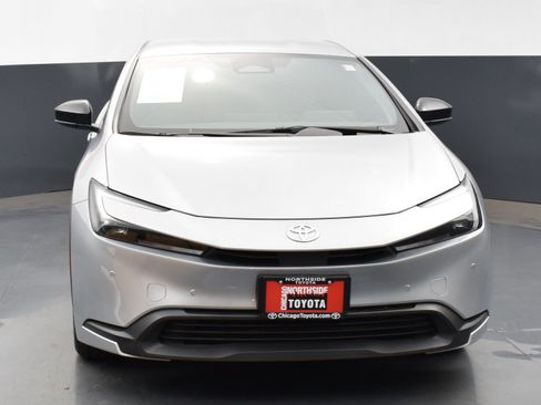 Used 2025 Toyota Prius LE image 7
