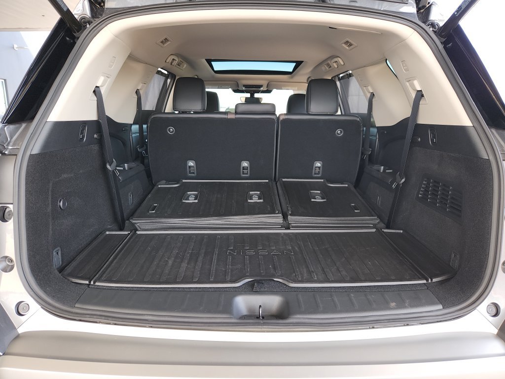 Used 2025 Nissan Pathfinder Platinum w/ Cargo Package FWD image 14