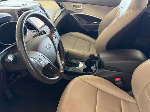Used 2017 Hyundai Santa Fe Sport FWD image 3