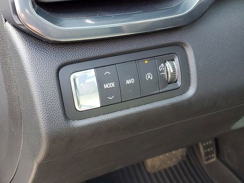 Certified 2024 GMC Acadia AT4 w/ Luxury Package AWD/4WD image 11