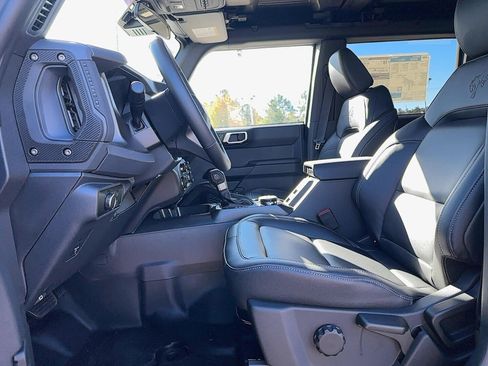 New 2025 Ford Bronco Big Bend w/ Black Diamond Package image 23