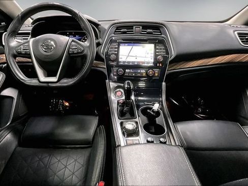Used 2017 Nissan Maxima Platinum FWD image 9