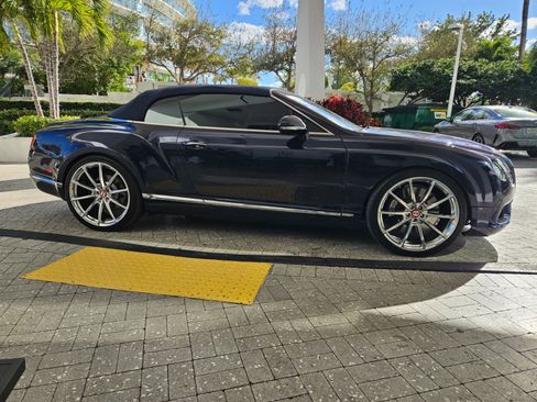 Used 2014 Bentley Continental GT image 24