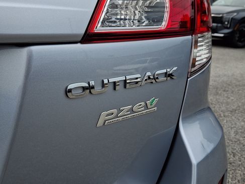 Used 2013 Subaru Outback 2.5i AWD/4WD image 29