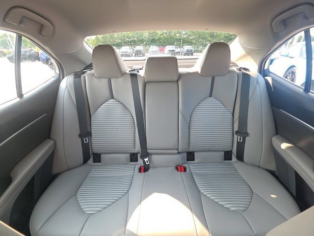 Used 2024 Toyota Camry SE AWD/4WD image 28