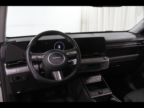 Certified 2024 Hyundai Kona Limited FWD image 6