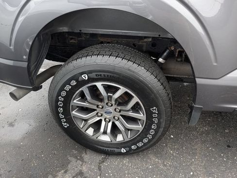 Used 2022 Ford F150 Lariat w/ Trailer Tow Package AWD/4WD image 10