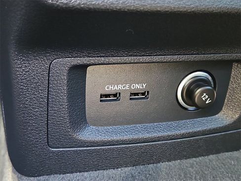 Used 2023 Audi SQ5 Premium Plus w/ Premium Plus Package image 24