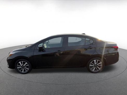 Used 2025 Nissan Versa SV FWD image 9