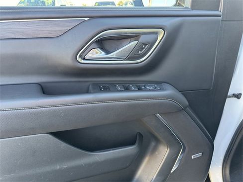 Certified 2024 GMC Yukon SLT image 13