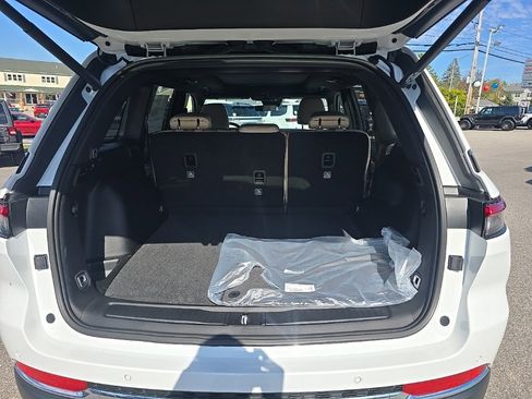 New 2025 Jeep Grand Cherokee Limited image 14