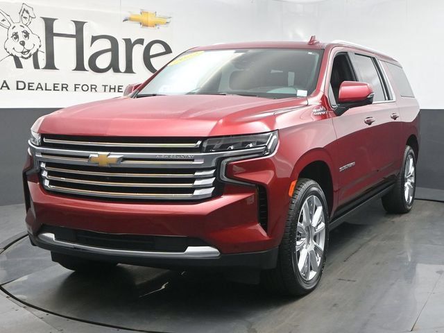 Used 2022 Chevrolet Suburban High Country AWD/4WD image 7
