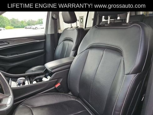 Used 2023 Jeep Grand Cherokee Limited w/ Luxury Tech Group II AWD/4WD image 15