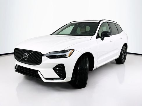 Used 2026 Volvo XC60 B5 Core AWD/4WD image 1