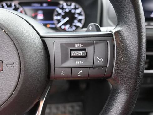 Used 2024 Nissan Rogue S AWD/4WD image 30