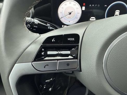 Certified 2024 Hyundai Elantra SEL w/ Convenience Package image 31